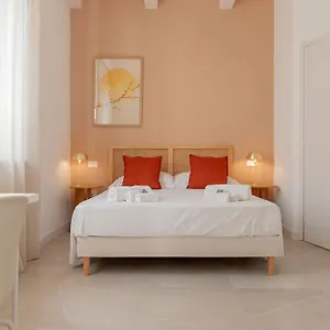 Domio Casa Leonardo - Camere Design Vicino Aeroporto E Stazione